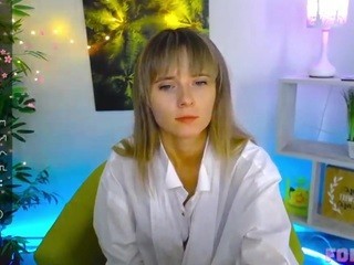 JullyNeal nude live sex video chat