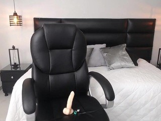 lauren-bedoya nude live sex video chat