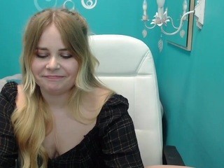MollyMooree nude live sex video chat