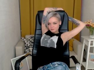 WinterFoxxx nude live sex video chat
