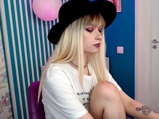 CarolineCorbes nude live sex video chat