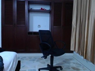 MoyraKraf nude live sex video chat