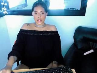 zamarawatson nude live sex video chat
