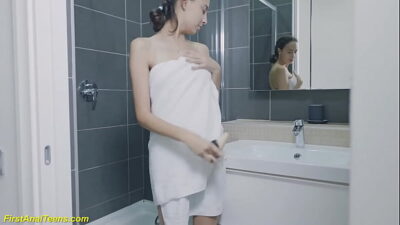 her first big anal dildo experience at the shower