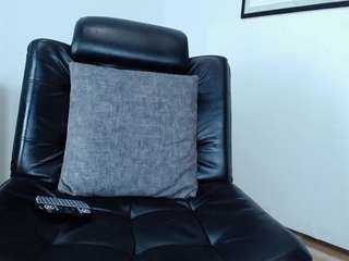 chloe-jeenner nude live sex video chat