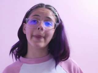 Bella-parker nude live sex video chat