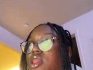 itstaylorofficial nude live sex video chat
