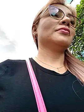 DIANITA_1988 naked strip webcam for live sex video chat