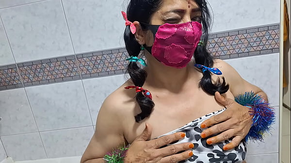 Indian star feels to lick her pussy with finger