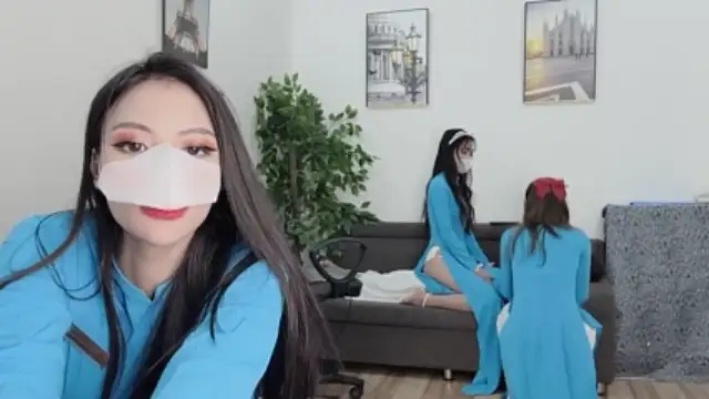 Mono-Stewardesss naked strip webcam for live sex video chat