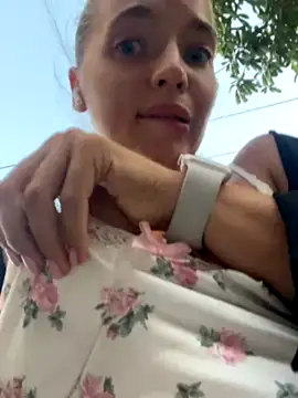 Legally_Blonde naked strip webcam for live sex video chat