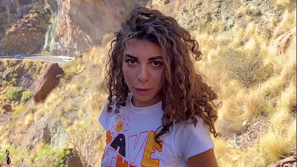 Pompino nel Canyon, squirts in public, girlfriend bitch