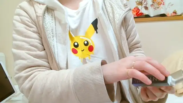 liliiyRiSAchan naked strip webcam for live sex video chat