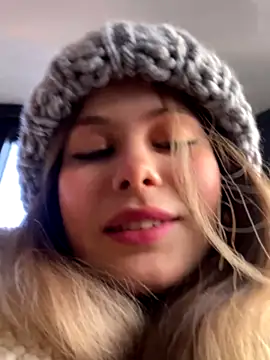 AmmyRich naked strip webcam for live sex video chat