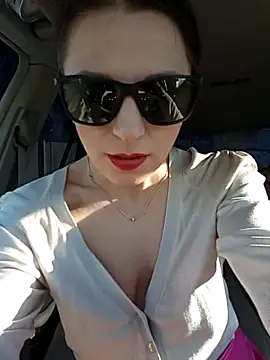 Brilliant-Queen1 naked strip webcam for live sex video chat