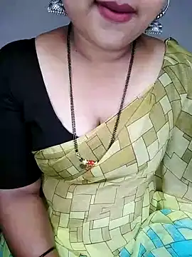 hot-friendly-girl naked strip webcam for live sex video chat