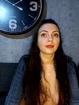 LEAsquirt91 naked strip webcam for live sex video chat