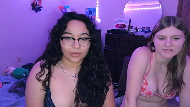 Elliewgfs naked strip webcam for live sex video chat