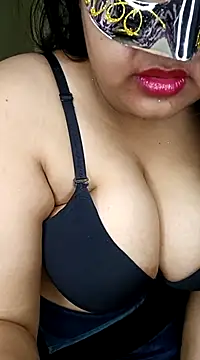 Its_me_Diya naked strip webcam for live sex video chat