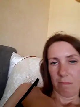 Julijuicy naked strip webcam for live sex video chat