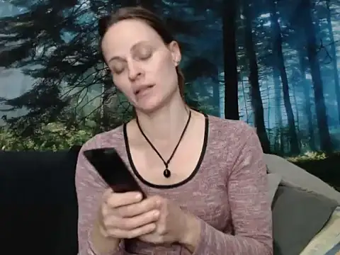 naikah714 naked strip webcam for live sex video chat