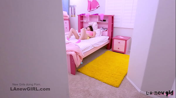 StepDaughter Caught in Act by her StepDaddy New Girl Casting