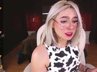 Emily White nude hot live sex chat