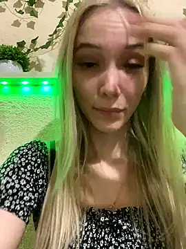 _HollyWay_ naked strip webcam for live sex video chat