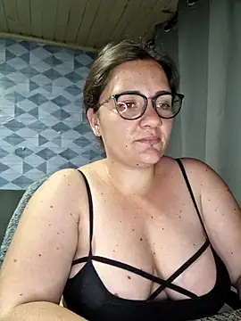 JoanaDivina@xh naked strip webcam for live sex video chat