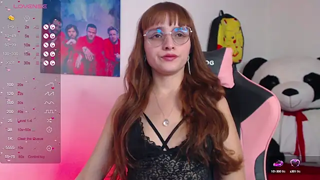 lucy_hess_ naked strip webcam for live sex video chat