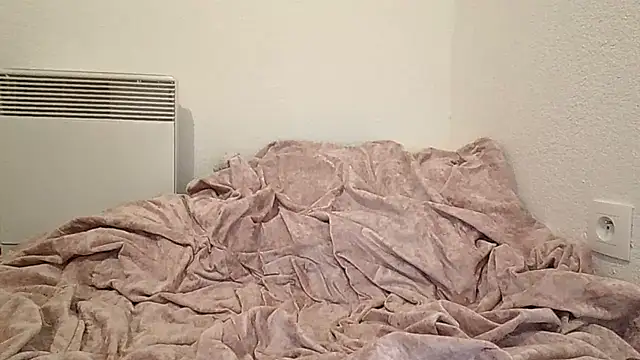 Mlleeffy naked strip webcam for live sex video chat