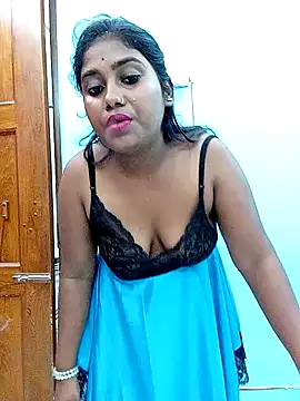 momm69momm naked strip webcam for live sex video chat