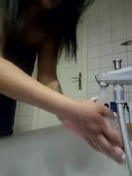 Ninaprall naked strip webcam for live sex video chat