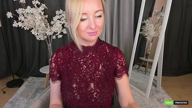 sexmom_ naked strip webcam for live sex video chat