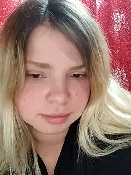 Zuli_Kiska naked strip webcam for live sex video chat