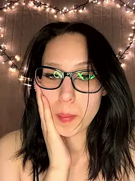 AmandaXxx1107 naked strip webcam for live sex video chat