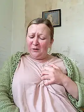 blondyaguar naked strip webcam for live sex video chat