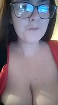 cloeannbeth1 naked strip webcam for live sex video chat