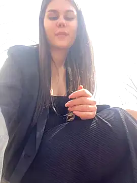 DiaFlower naked strip webcam for live sex video chat