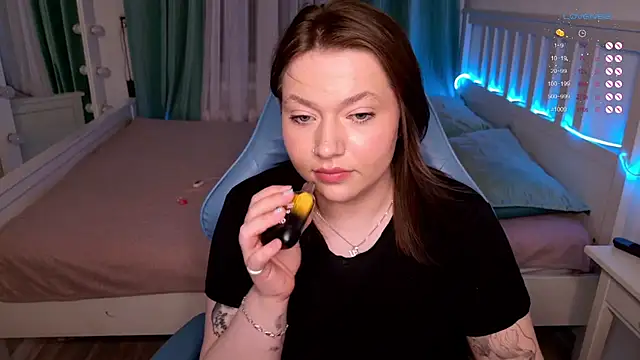Evahadson naked strip webcam for live sex video chat
