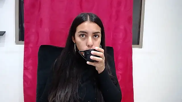 kirstie_hot_ naked strip webcam for live sex video chat