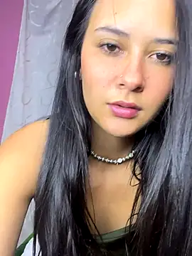 maddie_e naked strip webcam for live sex video chat