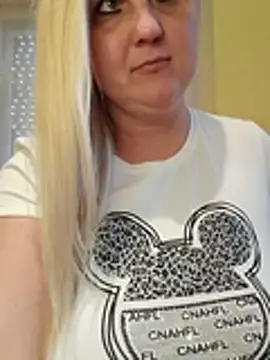 Mayci1984 naked strip webcam for live sex video chat