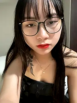 mayybb naked strip webcam for live sex video chat