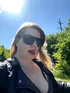 MilfSexMania naked strip webcam for live sex video chat