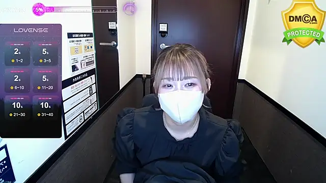qxNIKOxp naked strip webcam for live sex video chat