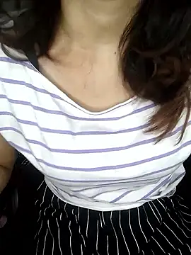 Raisakhan21 naked strip webcam for live sex video chat
