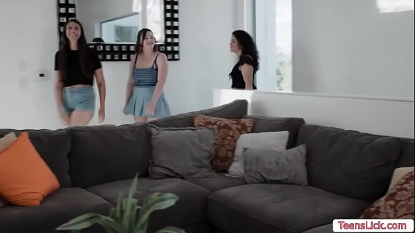 Watch this three horny MILFs having threesome sex