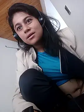 Weawer_hot naked strip webcam for live sex video chat