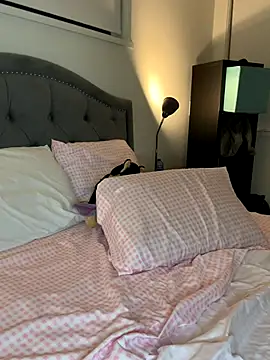 x_peachy_squirter_x naked strip webcam for live sex video chat